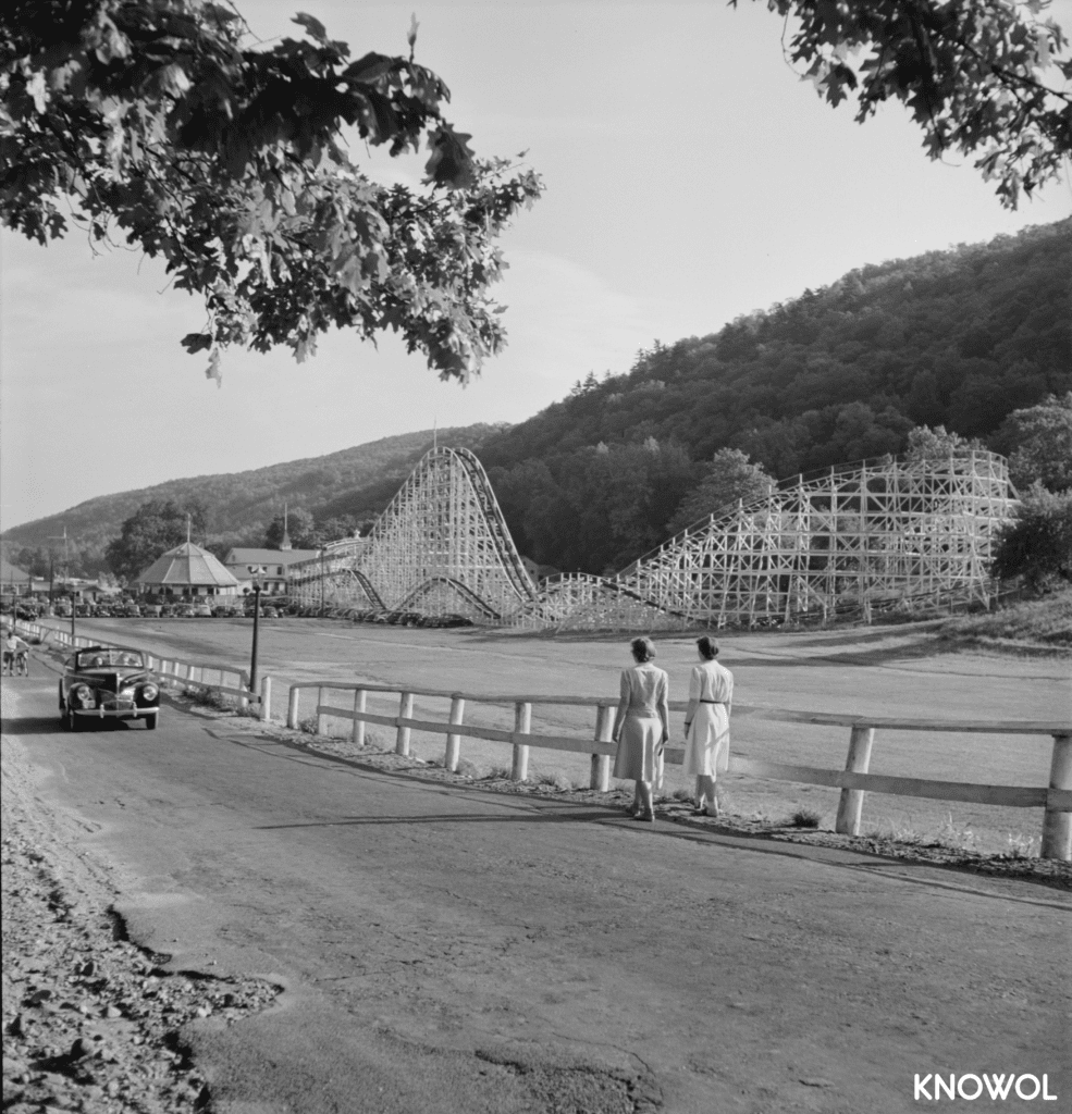 Picture of America's oldest amusement park in the 1940's