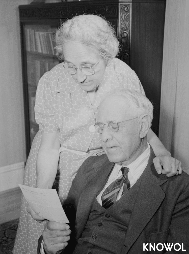 Mr. and Mrs. Paul Woodruff, descendants of Samuel Woodruff, Southington's first white settler.