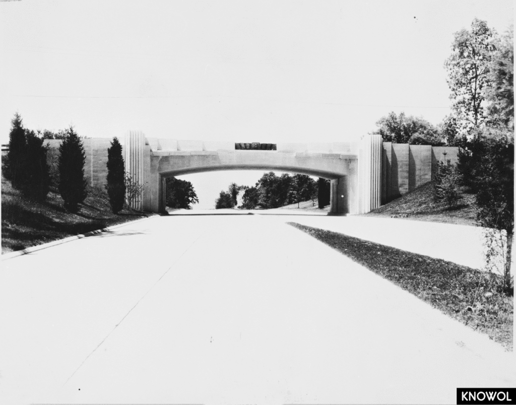 The Connecticut State Seal adorns the center of this bridge, which spans the Merritt Parkway in Stamford, CT.