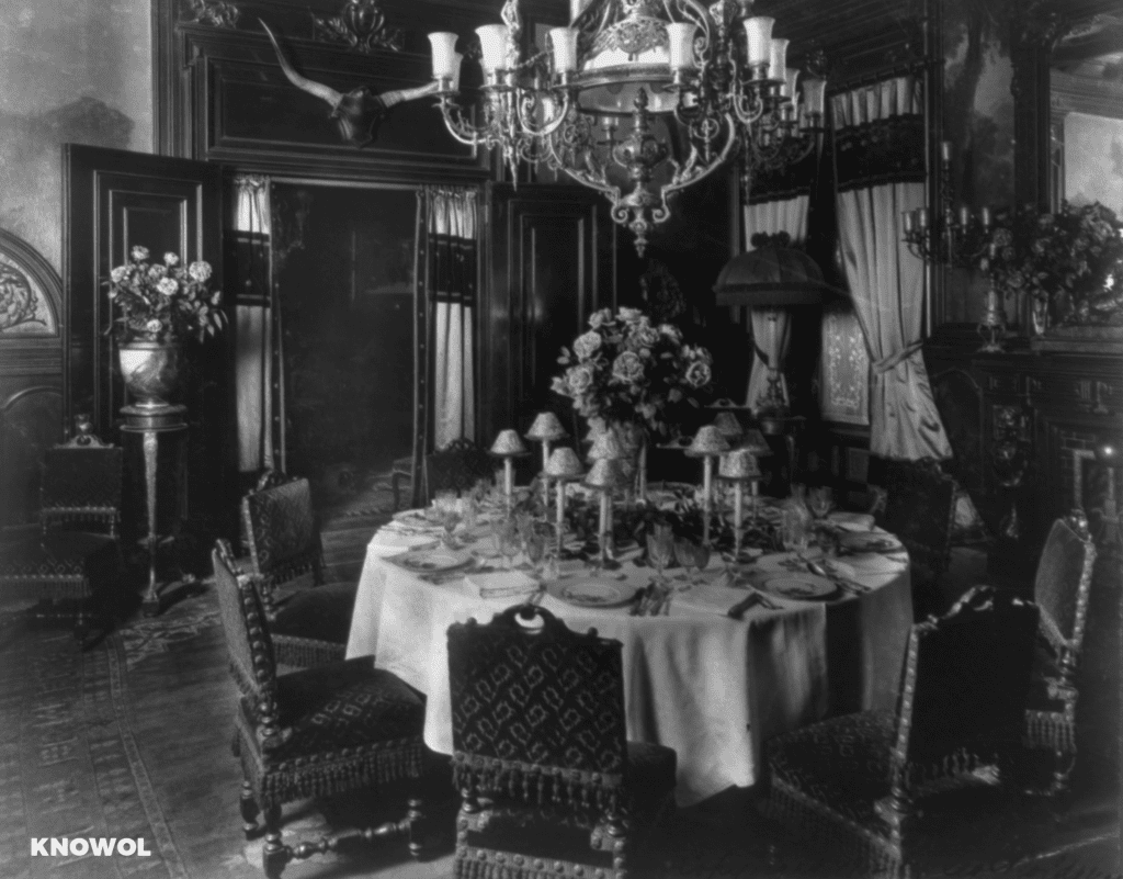 The Astor Dining Room, fronting on Fifth Avenue, measured 50 by 92 feet.