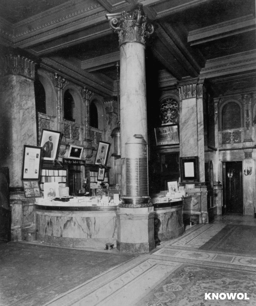 Beyond the lobby was the main corridor leading to the Empire Room, with an alcove off it containing the elevators and grand