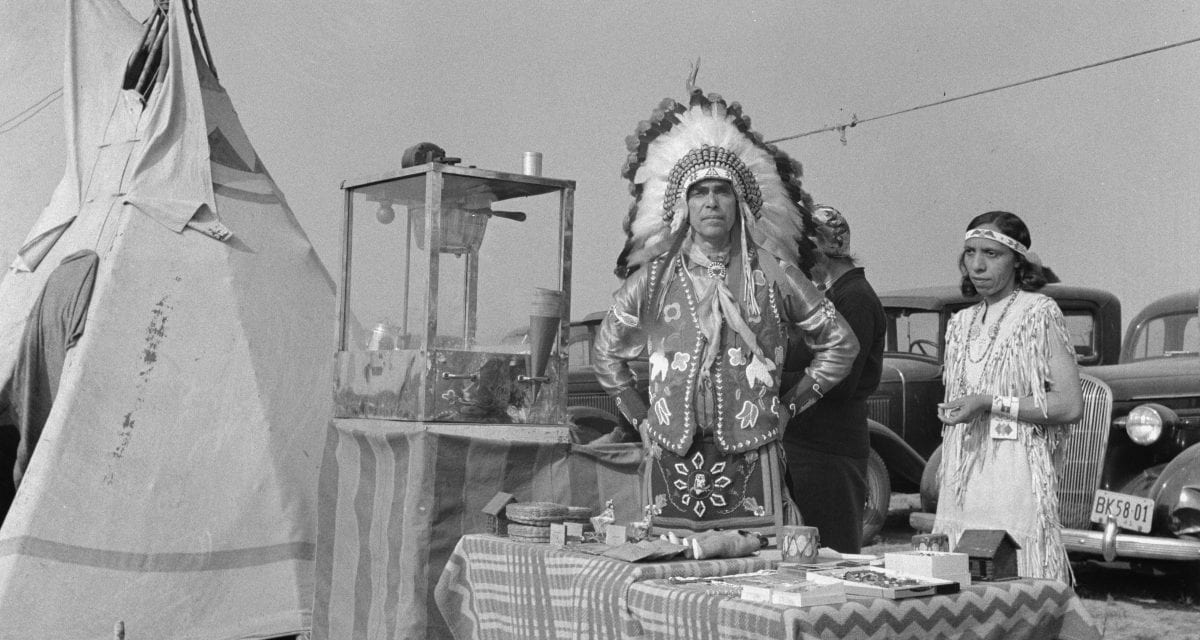 12 Vintage Pictures of Windsor Locks, Connecticut’s Indian Harvest Festival in 1941