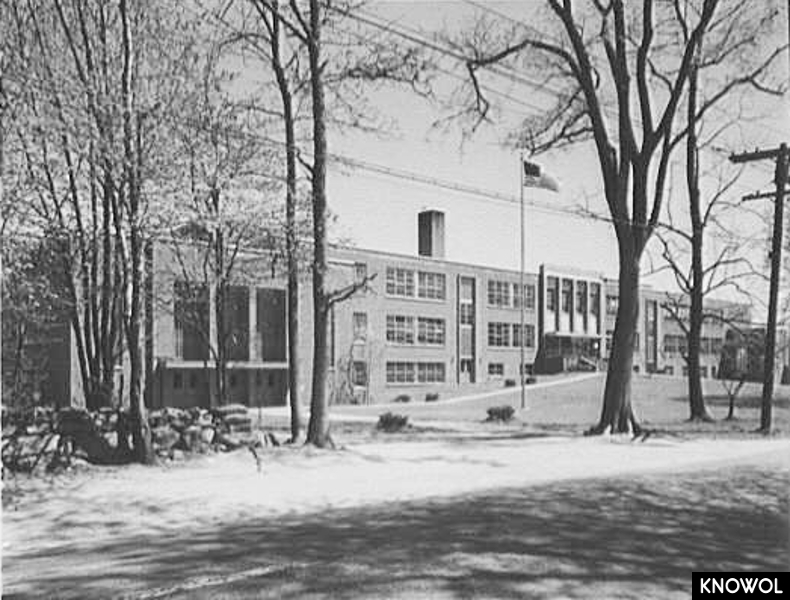 Historic picture of Stamford's Dolan Middle School