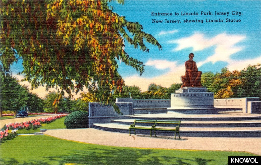 Lincoln Park opened in 1905 and was originally known as West Side Park.