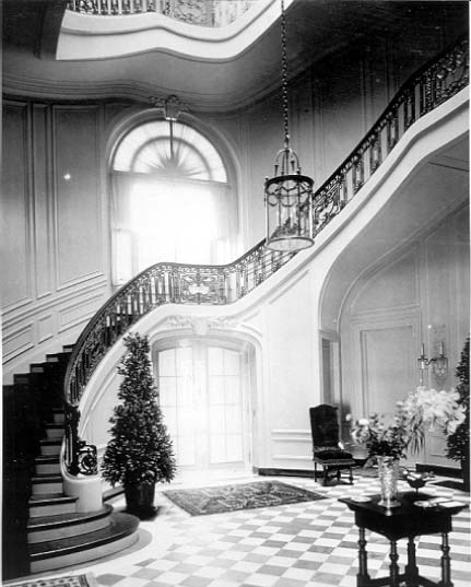 The entrance to Avalon Mansion included this beautiful curved staircase.