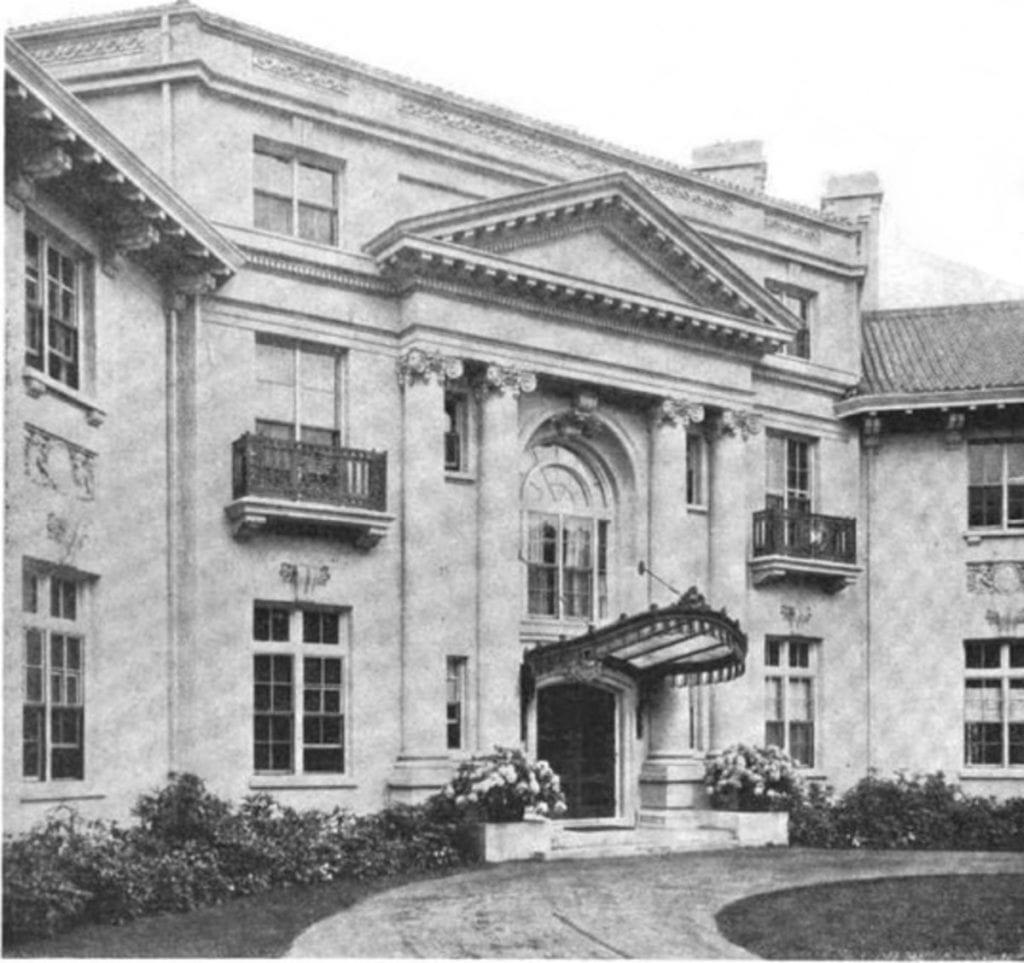 The house was designed by Parker, Thomas & Rice, a prominent architecture firm of the time.