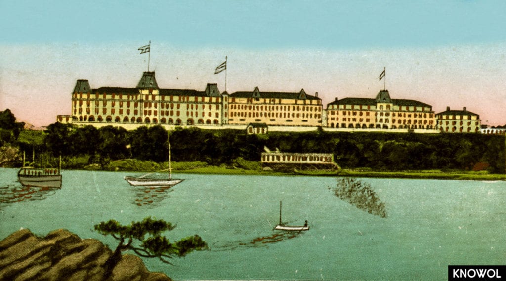 Postcard sent by Edmund Noble to his daughter, Beatrice.