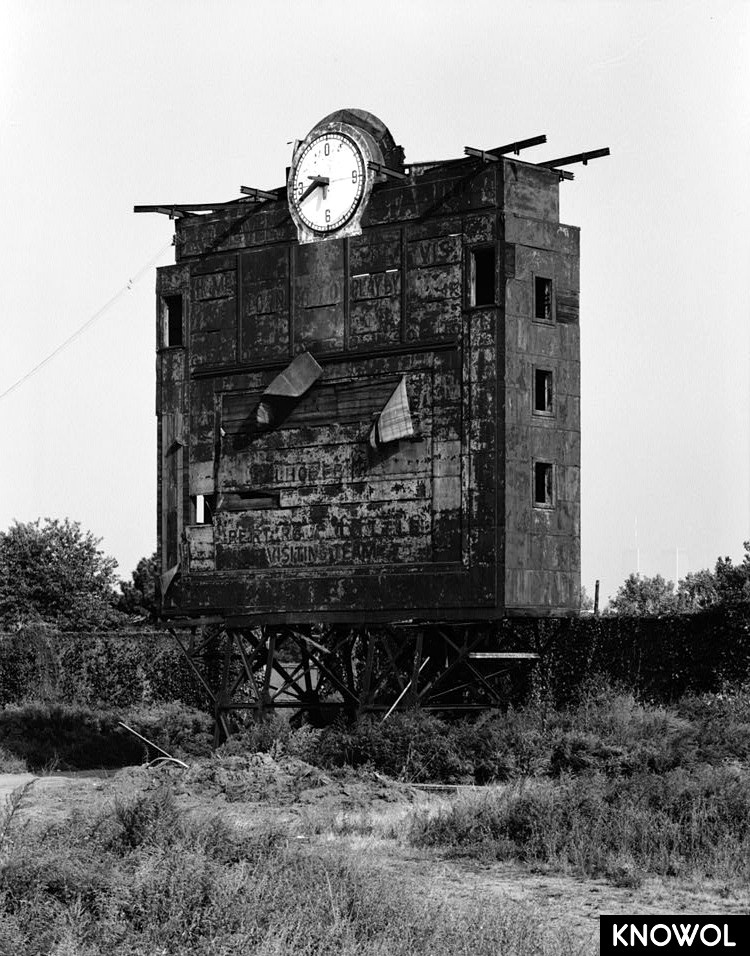 Exploring the ruins of Roosevelt Stadium before its demolition in 1985