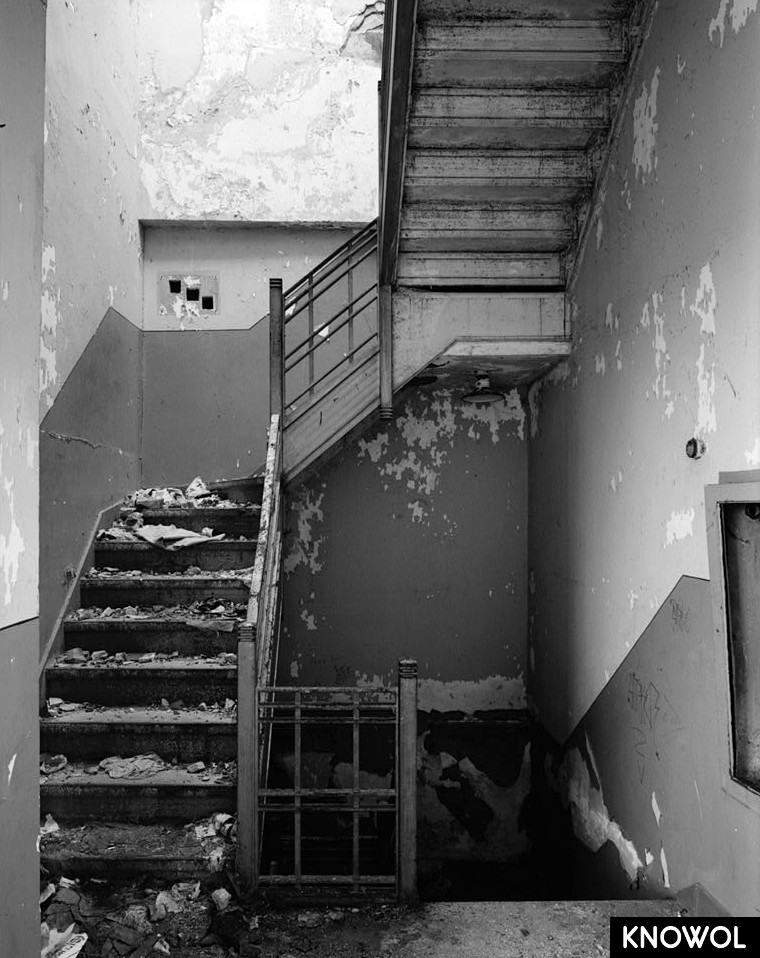 Exploring the ruins of Roosevelt Stadium before its demolition in 1985