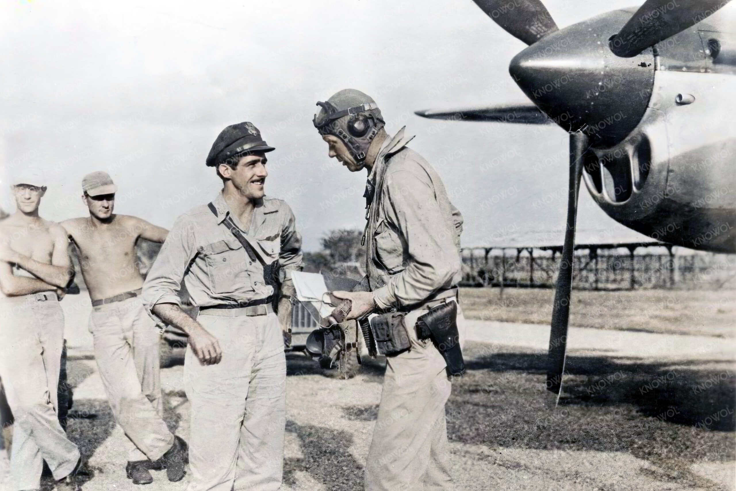 Aviation legend Charles A. Lindbergh alongside WWII ace Major Thomas B. McGuire (left).
