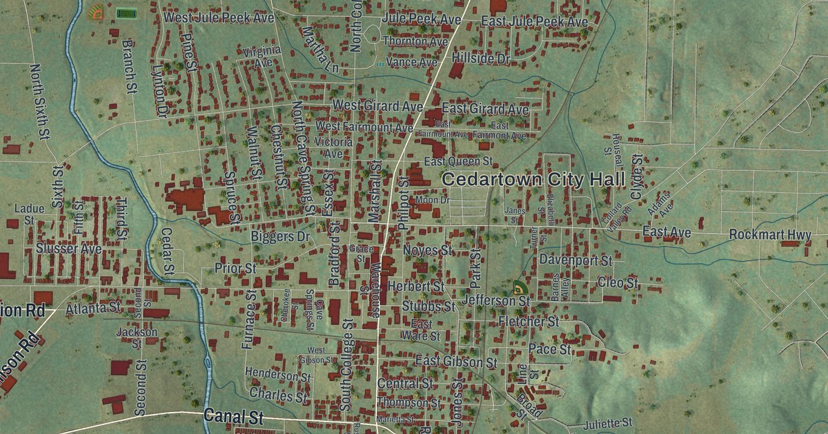 Close-up of streets and buildings in Cedartown, Georgia