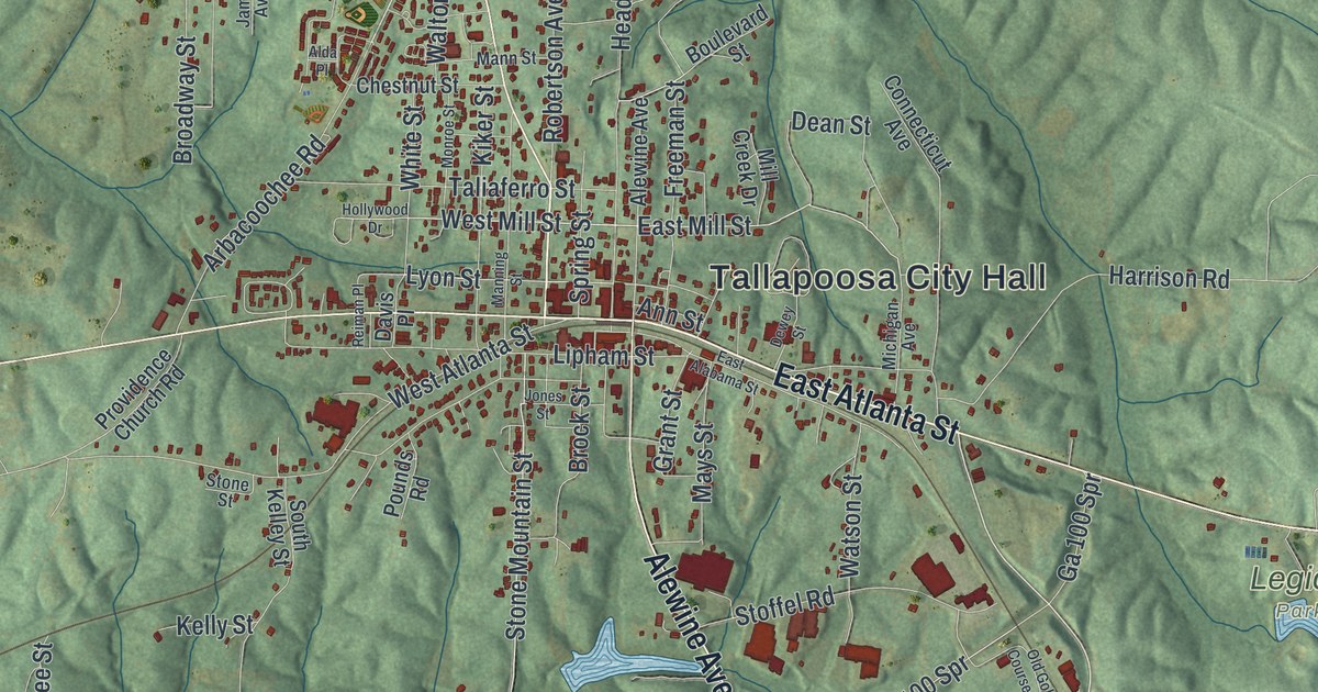 Close-up of streets and buildings in Tallapoosa, Georgia