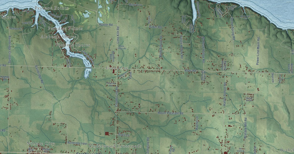 Close-up of streets and buildings in Hatton, Colbert County, Alabama