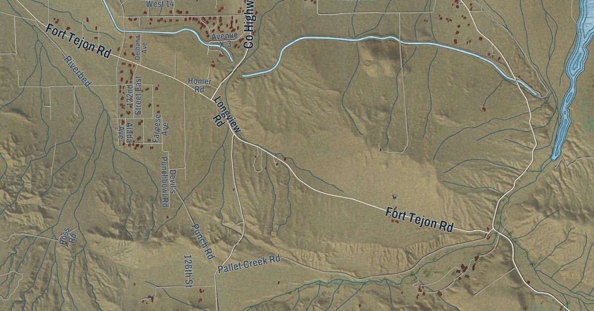 Close-up of streets and buildings in Pearblossom, California