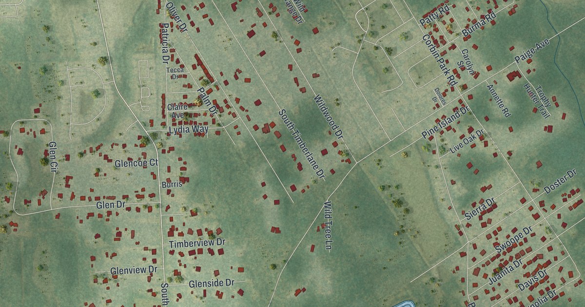 Close-up of streets and buildings in Glencoe, Florida