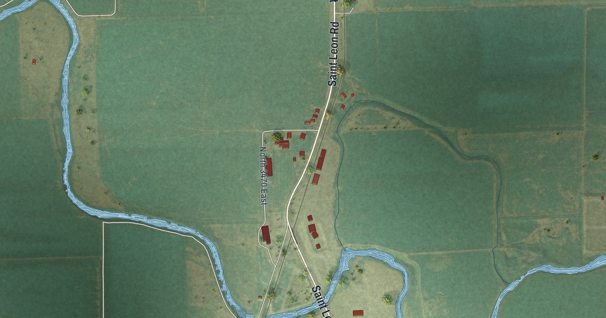 Close-up of streets and buildings in Midway, Idaho