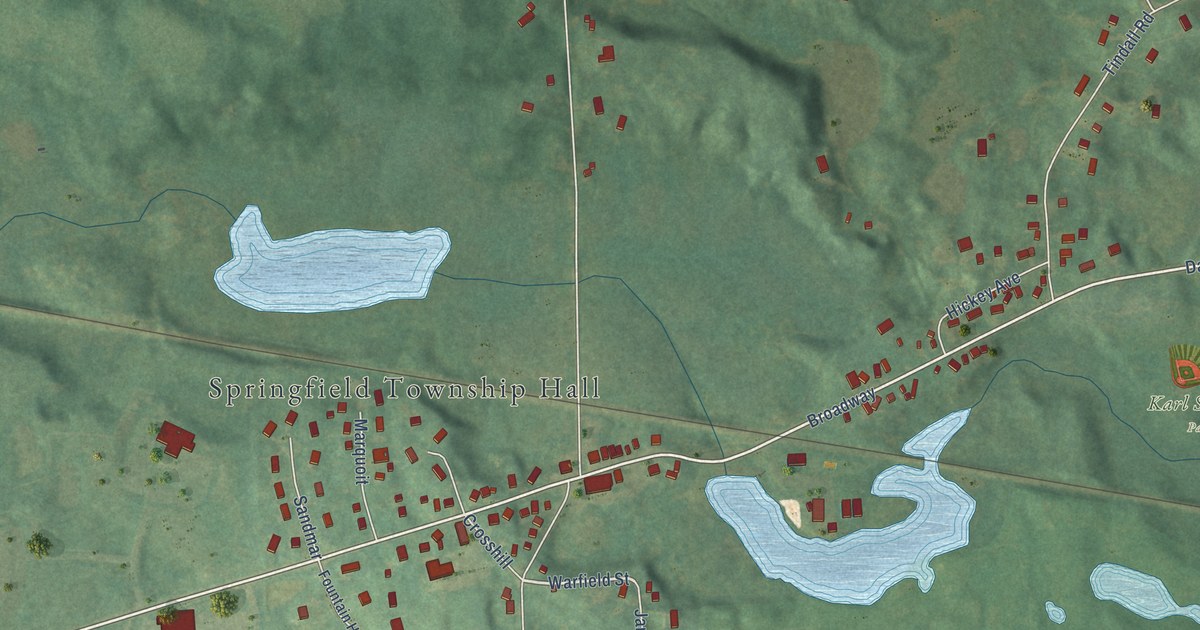 Close-up of streets and buildings in Davisburg, Michigan