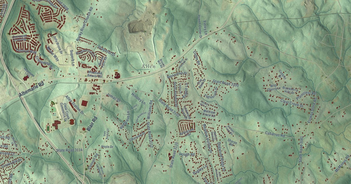 Close-up of streets and buildings in Clear Creek, North Carolina