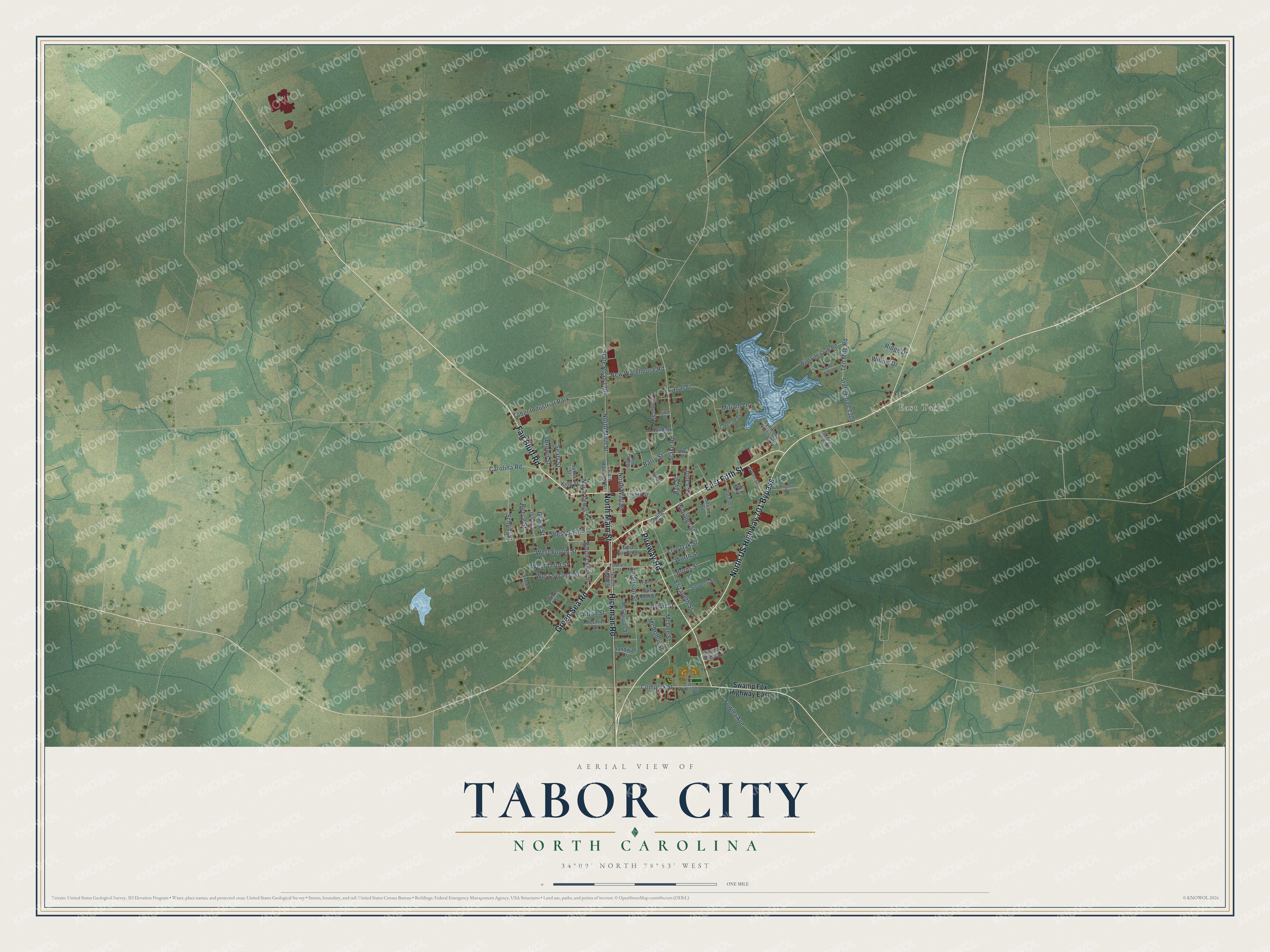 Full map of Tabor City, North Carolina, with red buildings, printed street names and the land around them