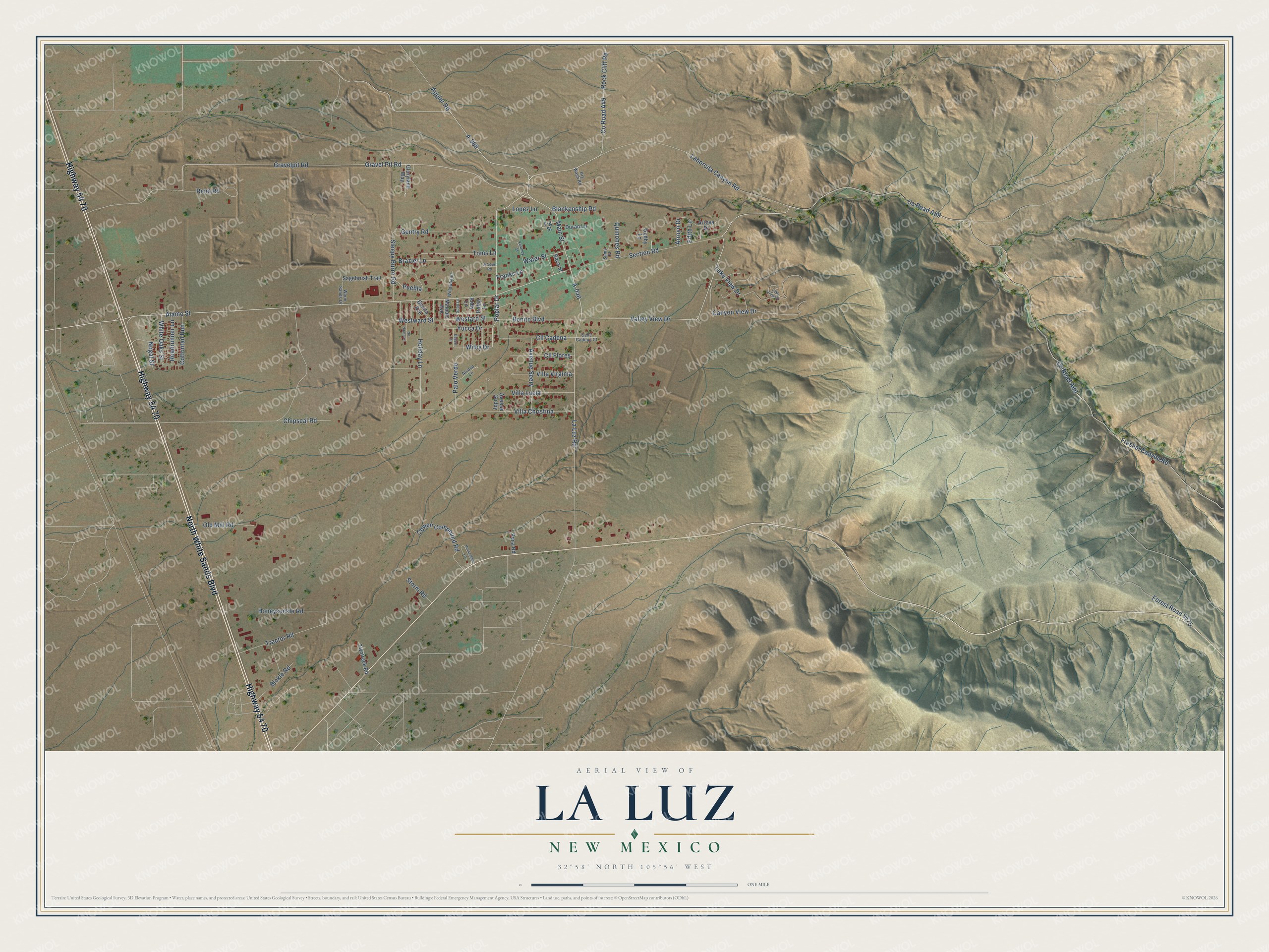 Full map of La Luz, New Mexico, with red buildings, printed street names and the land around them