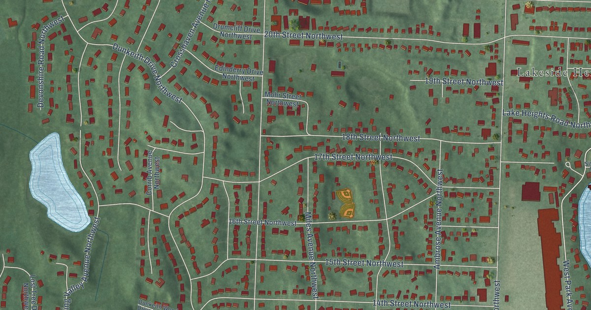 Close-up of streets and buildings in Whipple Heights, Ohio