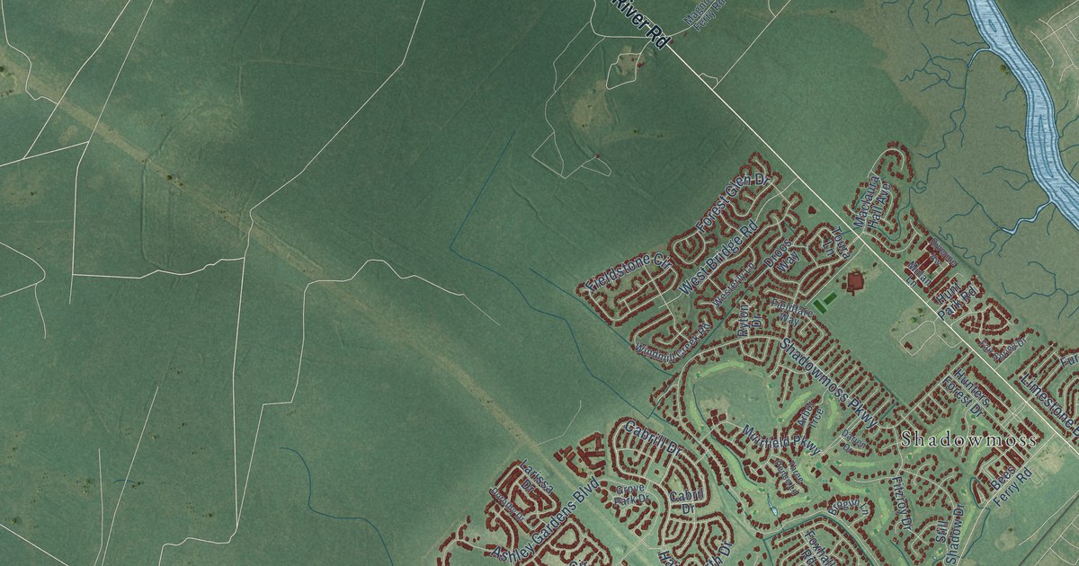 Close-up of streets and buildings in Drayton, Charleston County, South Carolina