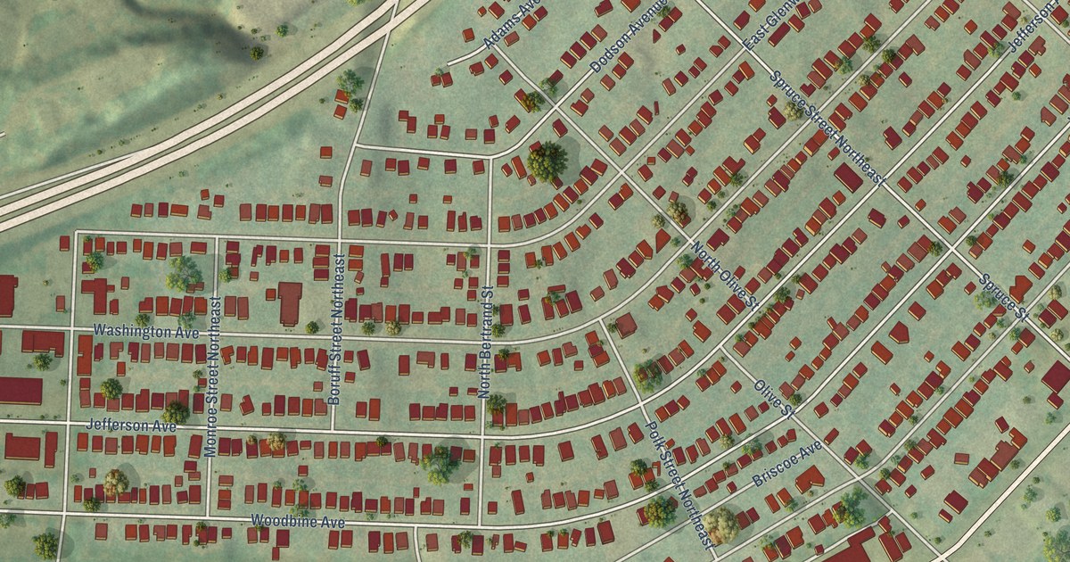 Close-up of streets and buildings in Parkridge, Tennessee