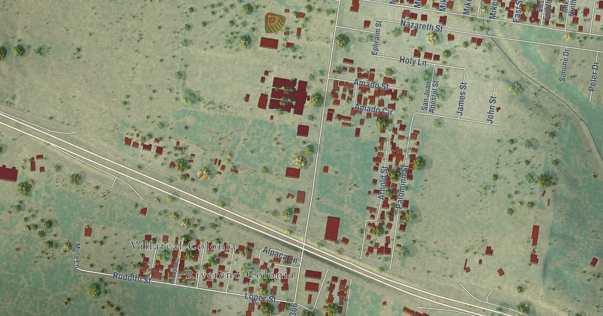 Close-up of streets and buildings in Alto Bonito, Texas